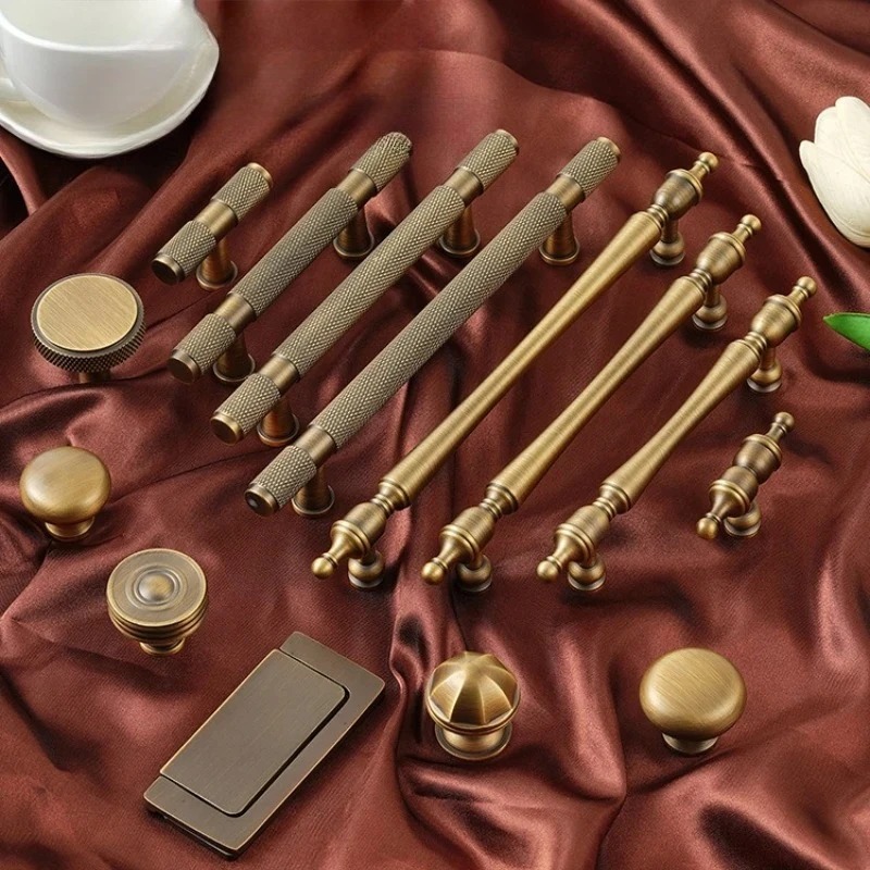 Furniture Hardware Antique - Massiver Messing-Schranktürgriff Antik-Bronze Einloch-Knopf Retro-Kupfer Schubladengriffe