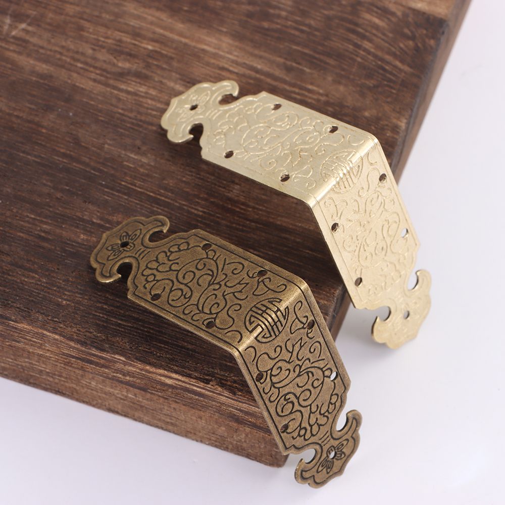 8 Stück Metall antike Eckensch – Furniture Hardware Antique Bewertung und Preis